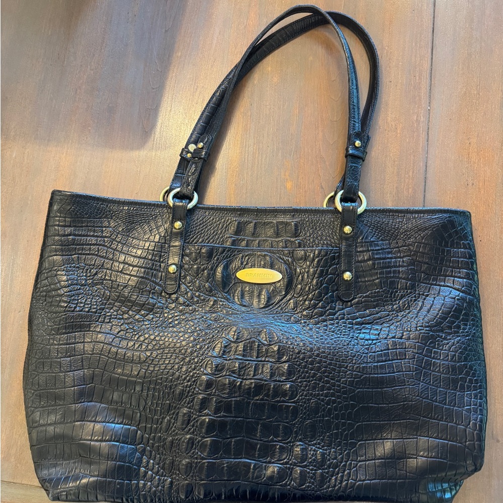 brahmin medium arno tote bag in black croc embossed leather